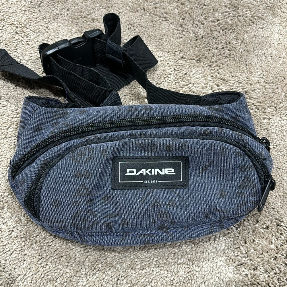 Dakine Navy Blue Waist Bag